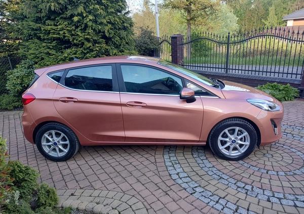 Ford Fiesta cena 42750 przebieg: 22800, rok produkcji 2017 z Częstochowa małe 436